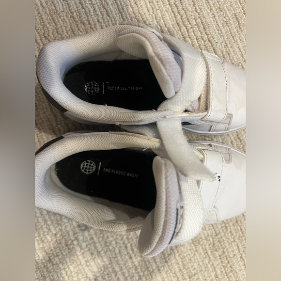 ADIDAS TODDLER GRAND COURT LIFESTYLE HOOK AND LOOP SHOES - Picture 6 of 7